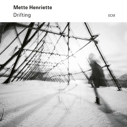 mette-henriette-drifting.jpg